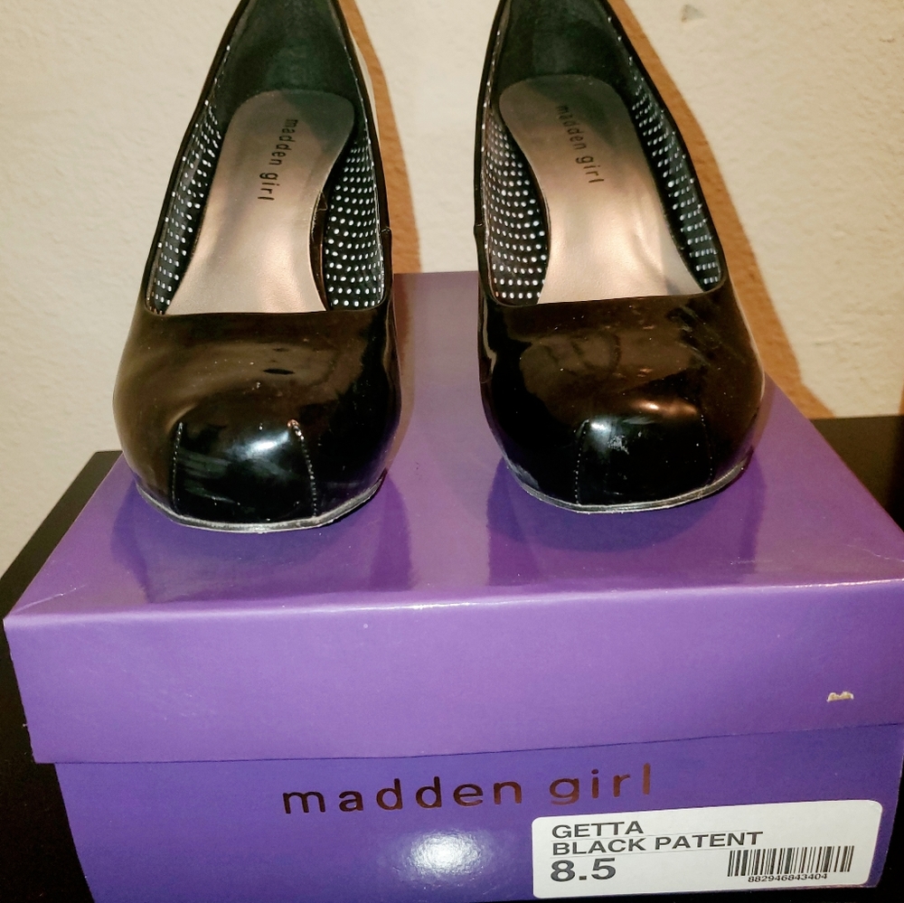 Classic Black Heel